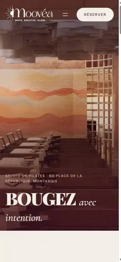 Version mobile du site Moovéa avec le bouton Réserver dans l'en-tête