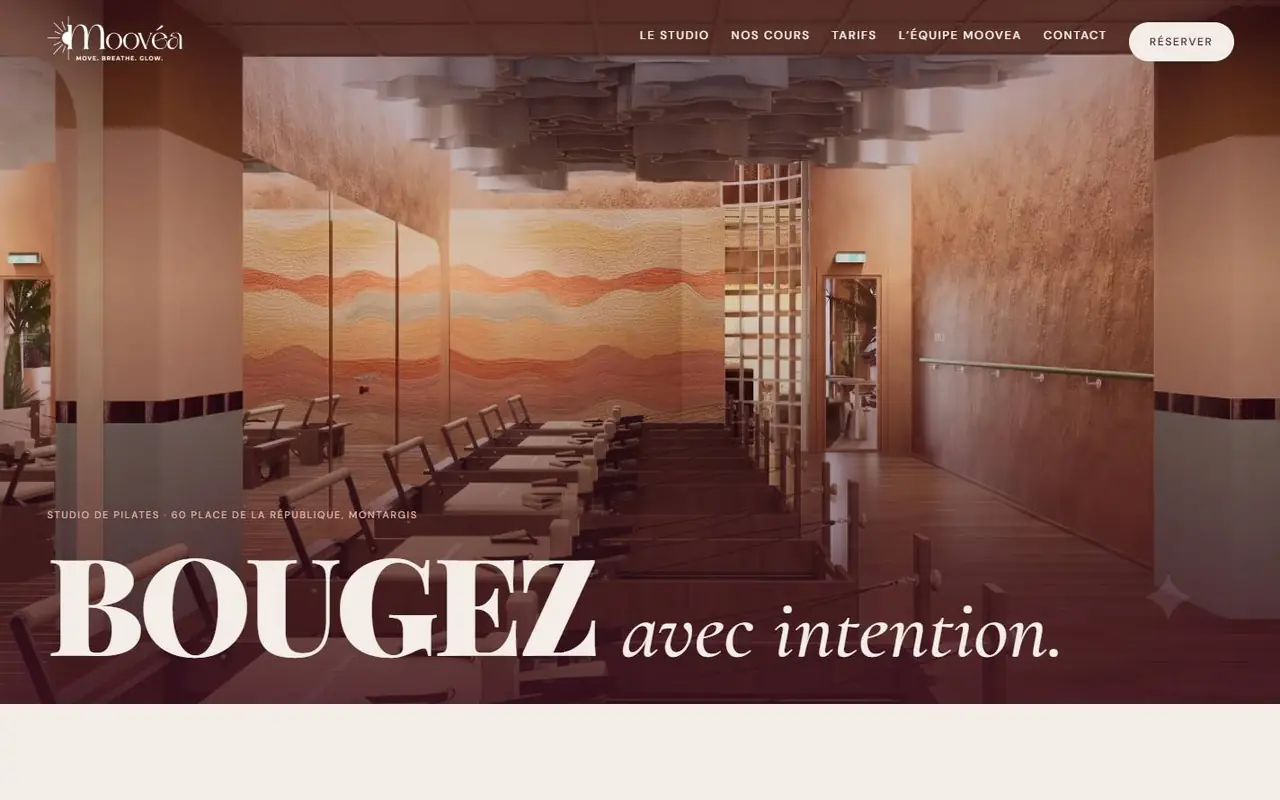 Page d'accueil du site WordPress Moovéa, studio de Pilates Reformer à Montargis, sur ordinateur